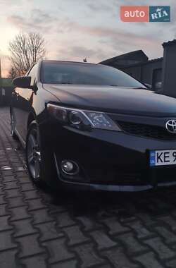 Toyota Camry 2012