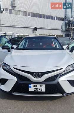 Toyota Camry  2017
