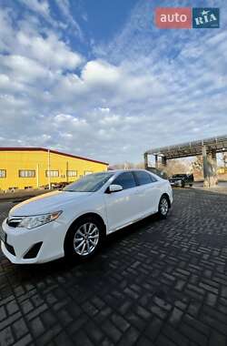 Toyota Camry  2013