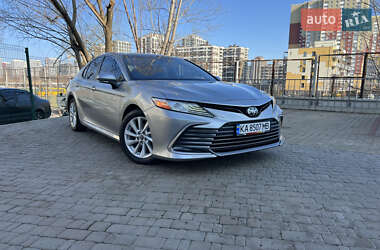 Toyota Camry  2022