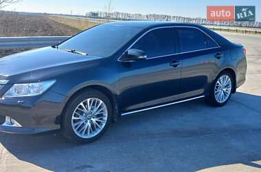 Toyota Camry  2012