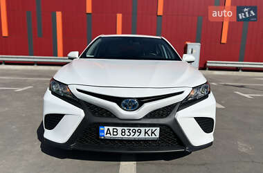 Toyota Camry  2020