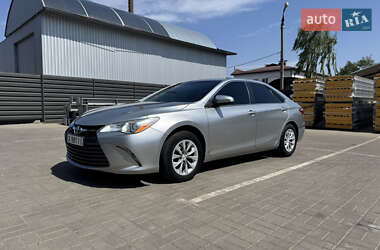 Toyota Camry  2016