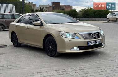 Toyota Camry  2012