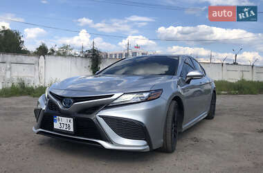 Toyota Camry  2020