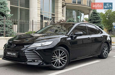 Toyota Camry  2024