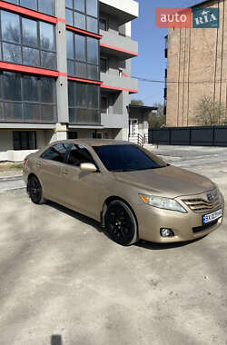 Toyota Camry  2010
