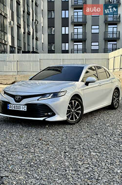 Toyota Camry  2017