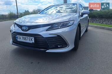 Toyota Camry  2024