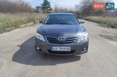Toyota Camry  2010