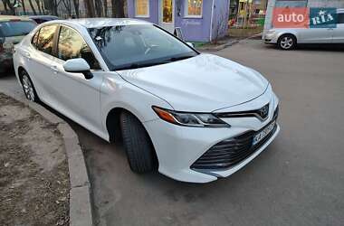 Toyota Camry  2020