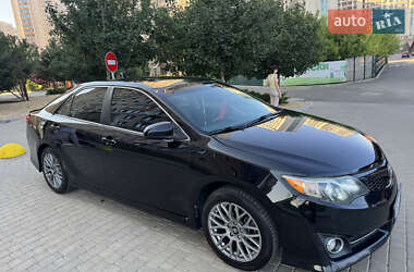 Toyota Camry  2013
