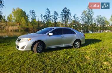 Toyota Camry  2014