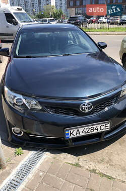 Toyota Camry  2013