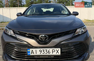Toyota Camry  2019