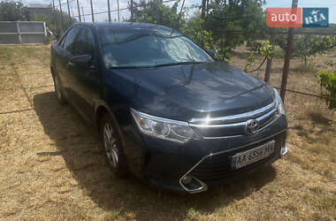 Toyota Camry 2015