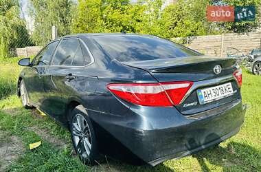 Toyota Camry  2015