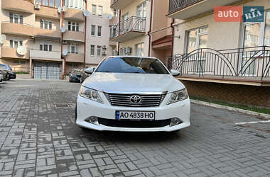 Toyota Camry  2012