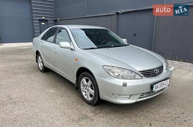 Toyota Camry  2005