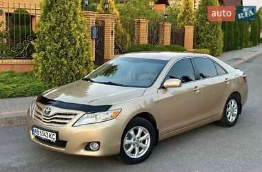 Toyota Camry  2011