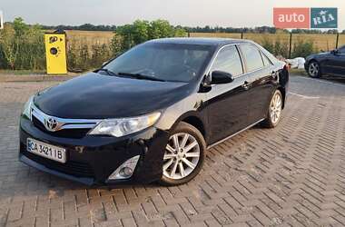 Toyota Camry  2012