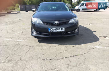 Toyota Camry  2013