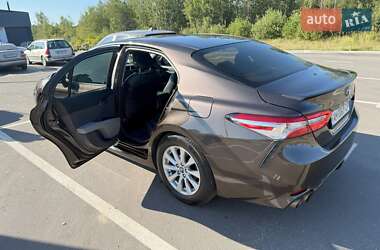 Toyota Camry  2017