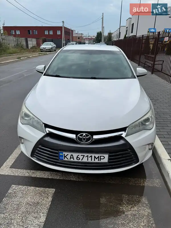 Toyota Camry 2015