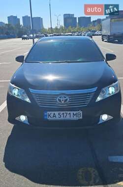 Toyota Camry  2012