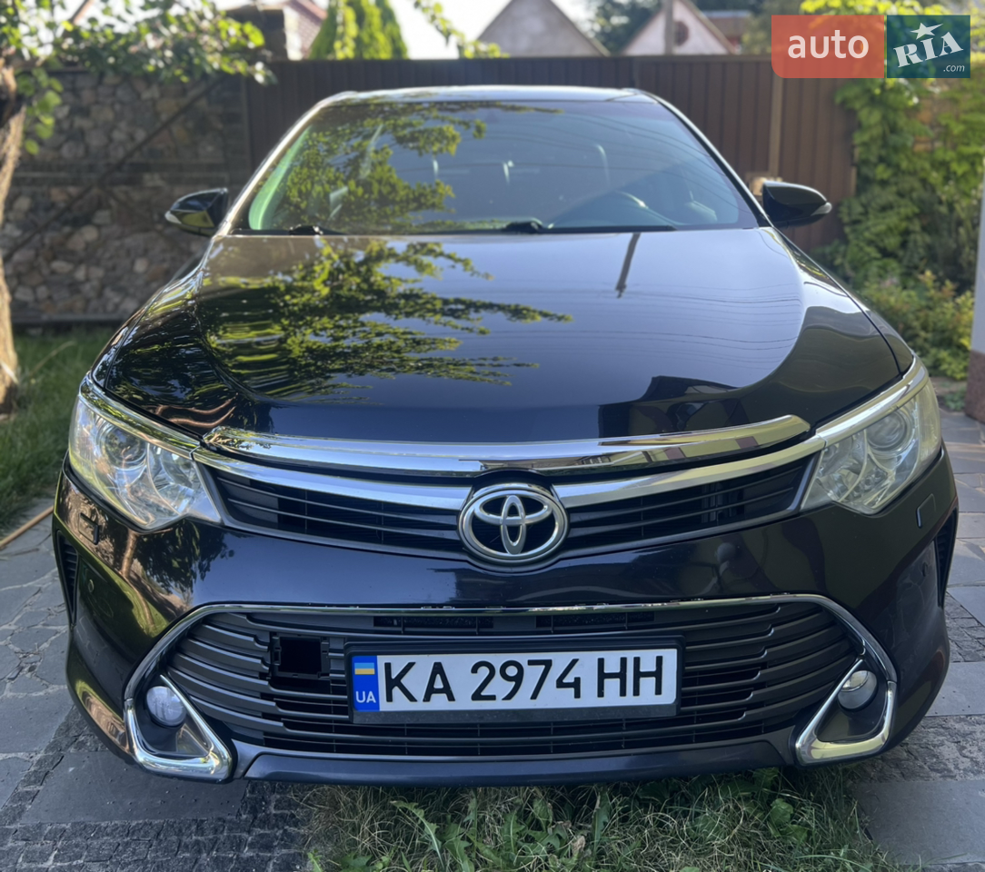 2014 Toyota Camry - фото 1