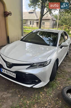 Toyota Camry 2018