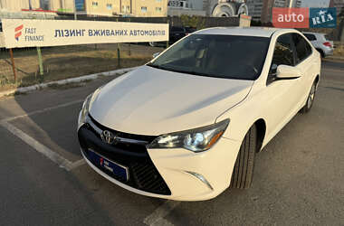 Toyota Camry  2016