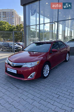 Toyota Camry  2012