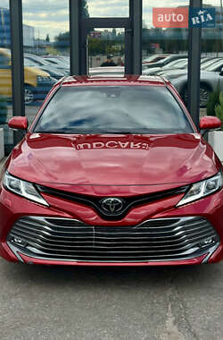 Toyota Camry 2018