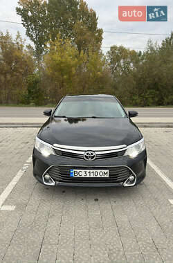 Toyota Camry  2015