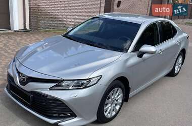 Toyota Camry  2019