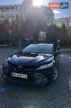 Toyota Camry  2020