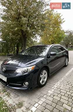 Toyota Camry 2014