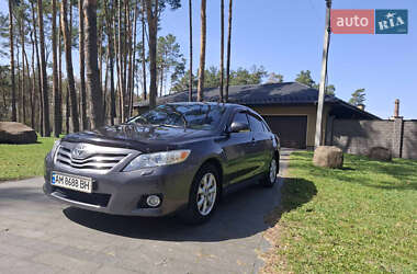 Toyota Camry  2010