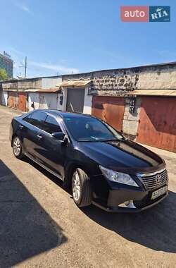 Toyota Camry 2012