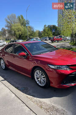 Toyota Camry  2018