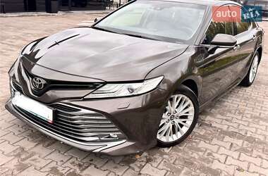Toyota Camry  2018