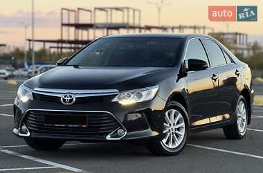 Toyota Camry  2017