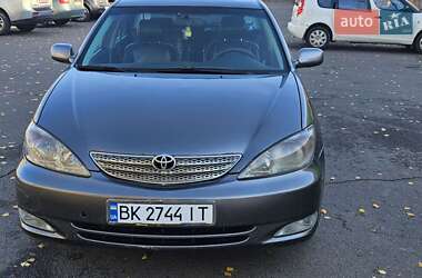 Toyota Camry  2003