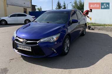 Toyota Camry  2015