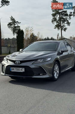 Toyota Camry  2021