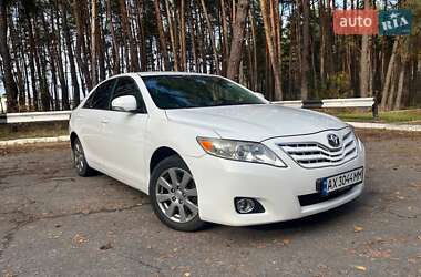 Toyota Camry  2011