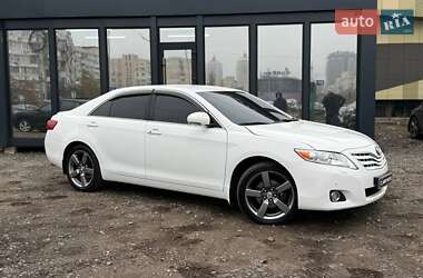 Toyota Camry  2009