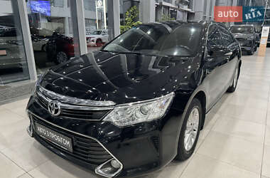 Toyota Camry  2015