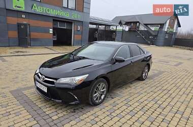 Toyota Camry  2015